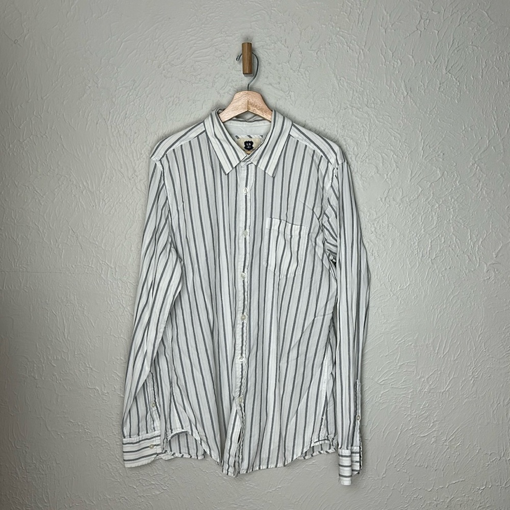 Levi’s shirt